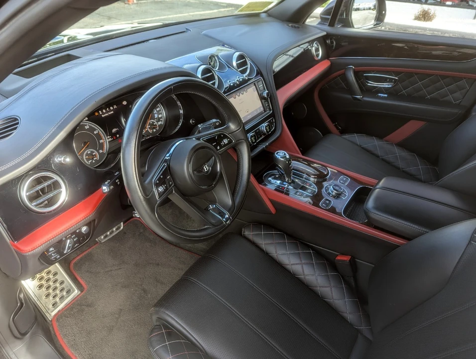 2018 Bentley Bentayga - Image 15 of 21