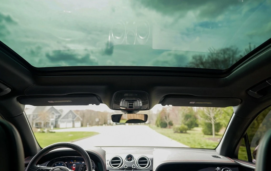 2018 Bentley Bentayga - Image 17 of 20