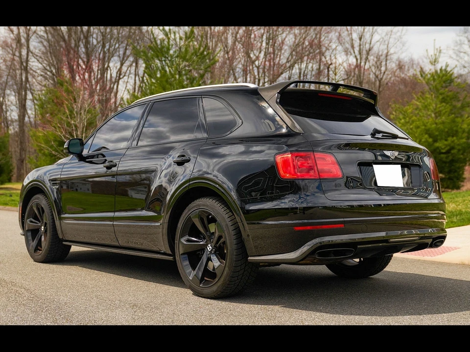 2018 Bentley Bentayga - Image 2 of 20