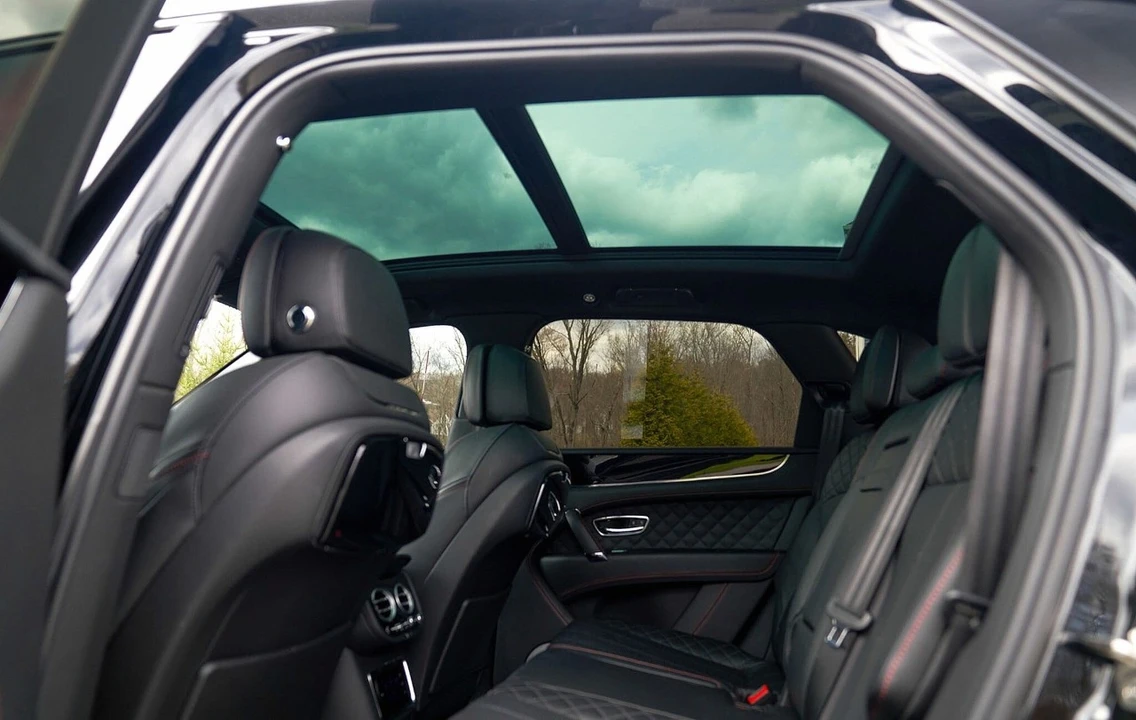 2018 Bentley Bentayga - Image 13 of 20