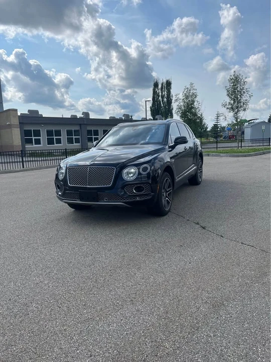 2018 Bentley Bentayga Mulliner - Image 2 of 13