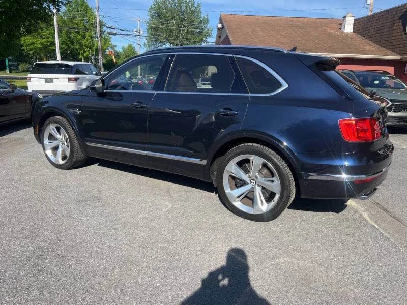 2018 Bentley Bentayga - Image 3 of 13