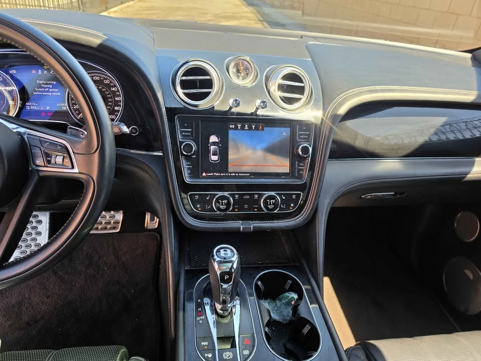 2018 Bentley Bentayga - Image 13 of 14
