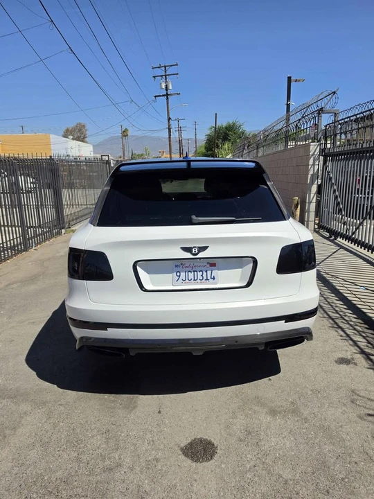 2018 Bentley Bentayga - Image 4 of 14