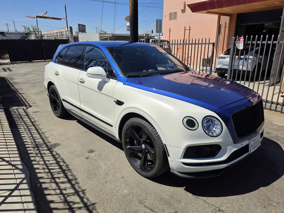 2018 Bentley Bentayga - Image 2 of 14