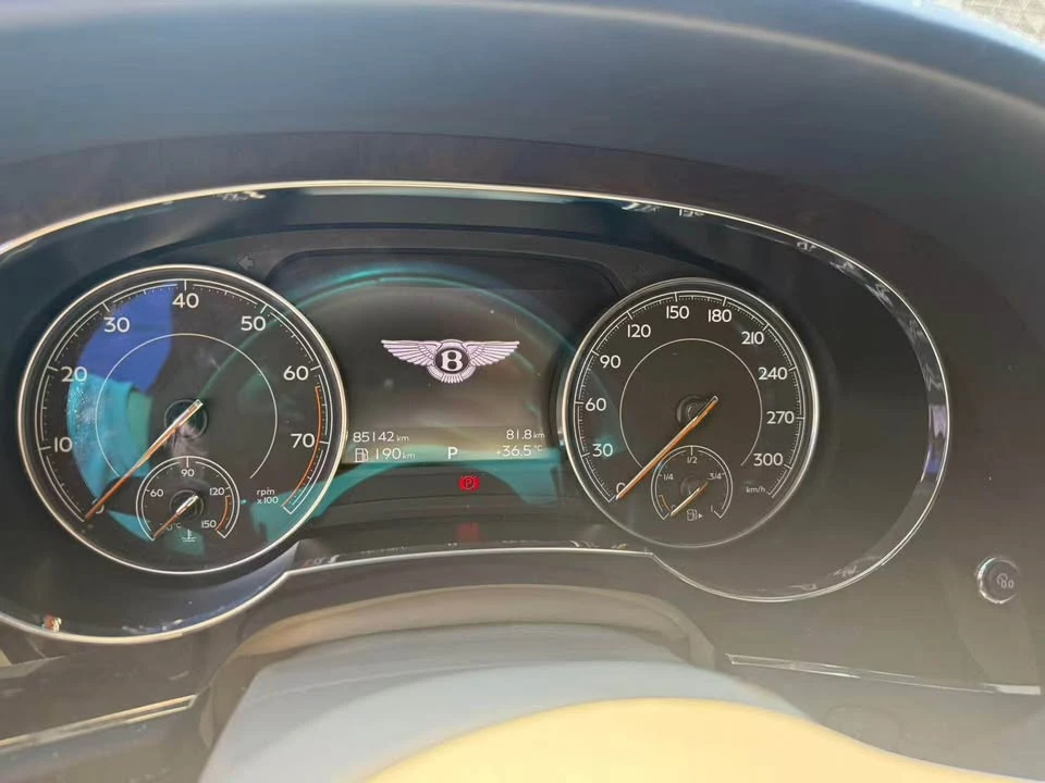 2018 Bentley Bentayga - Image 6 of 7