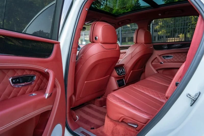 2018 Bentley Bentayga - Image 13 of 20