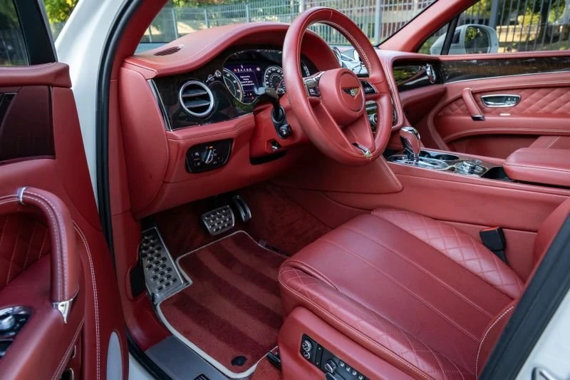 2018 Bentley Bentayga - Image 10 of 20