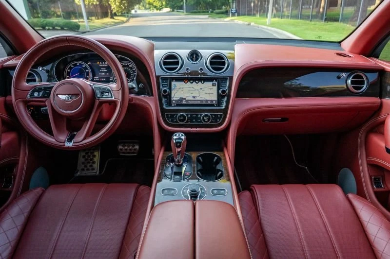 2018 Bentley Bentayga - Image 19 of 20