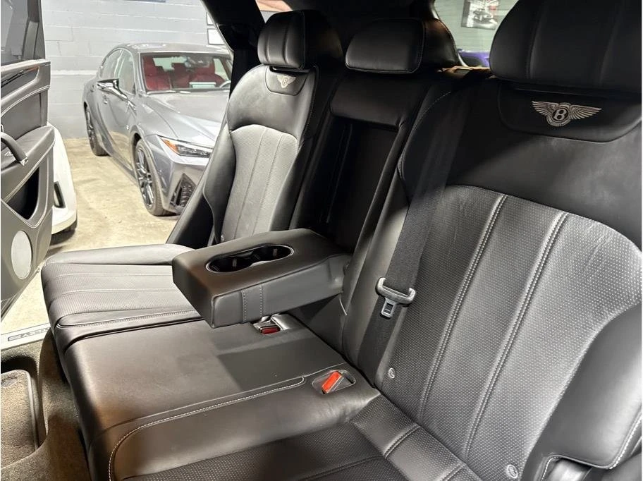 2018 Bentley Bentayga - Image 9 of 20