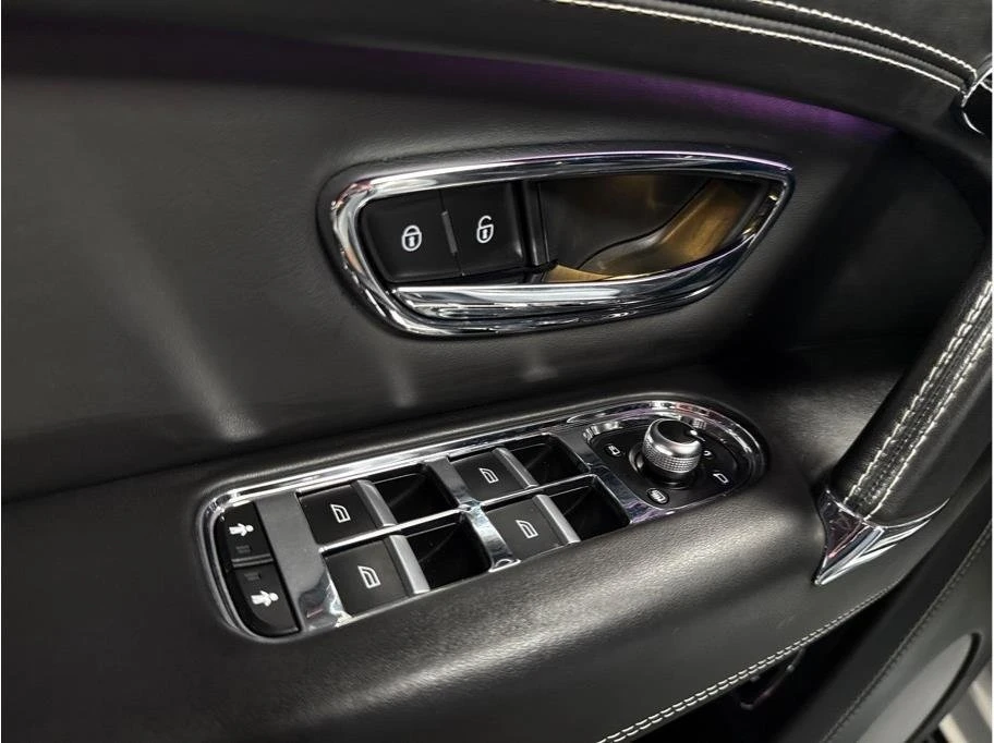 2018 Bentley Bentayga - Image 16 of 20