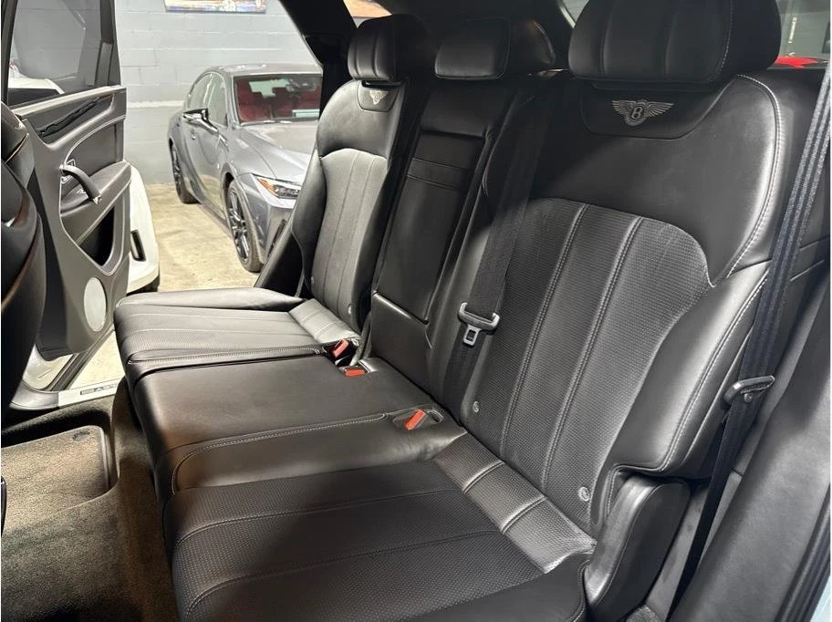 2018 Bentley Bentayga - Image 8 of 20