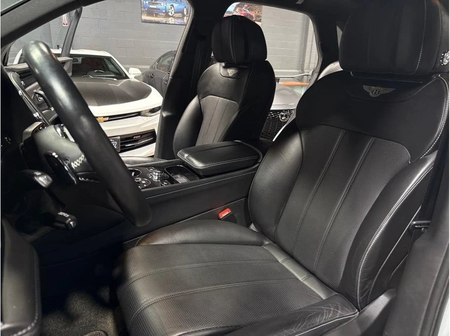 2018 Bentley Bentayga - Image 7 of 20