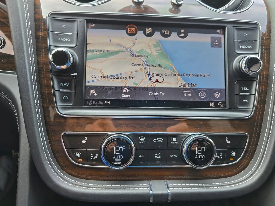 2018 Bentley Bentayga - Image 16 of 20