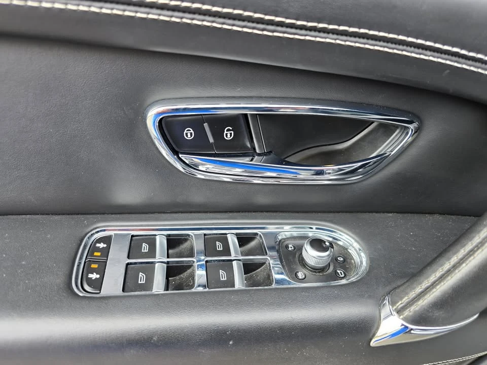 2018 Bentley Bentayga - Image 17 of 20