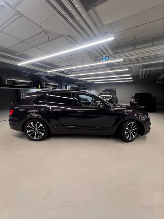 2018 Bentley Bentayga - Image 2 of 20