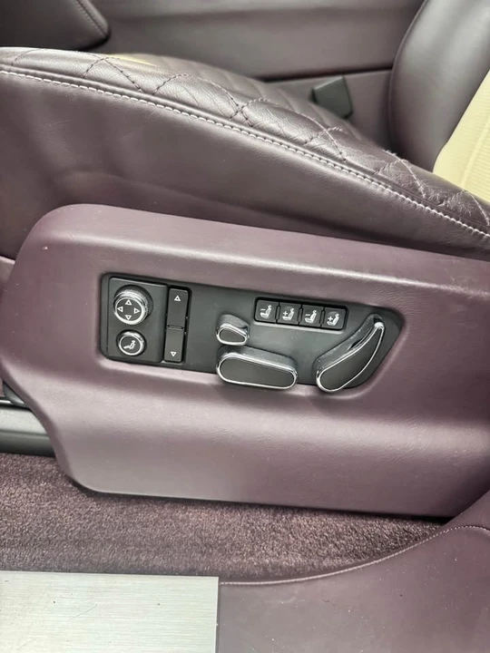 2018 Bentley Bentayga - Image 13 of 20