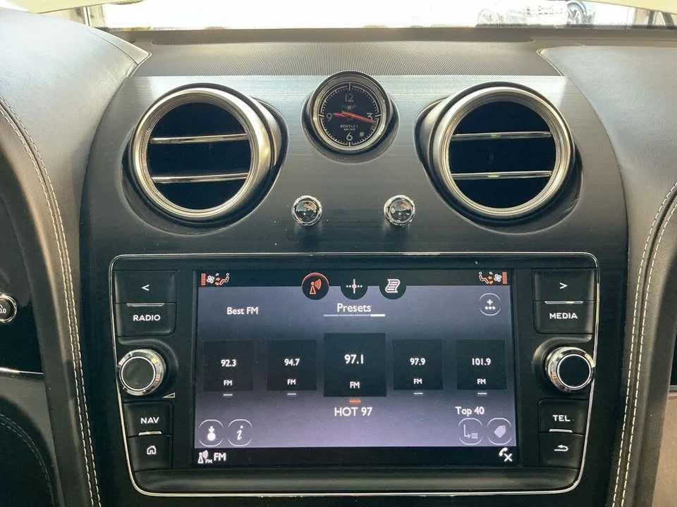 2018 Bentley Bentayga - Image 16 of 20