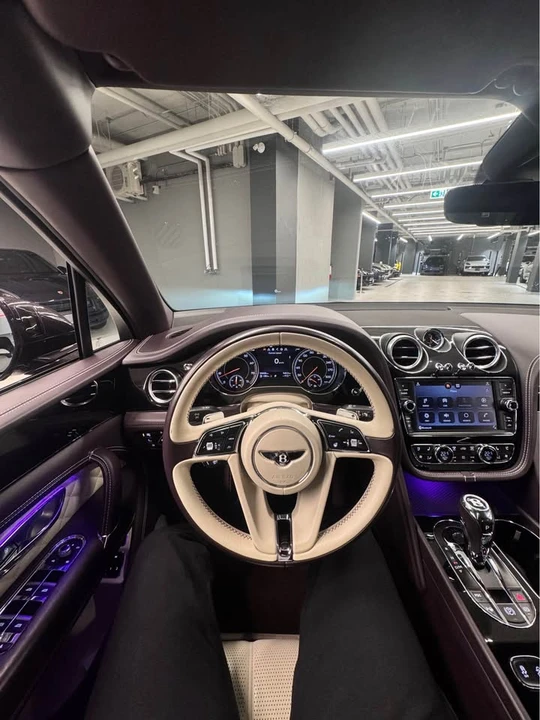 2018 Bentley Bentayga - Image 14 of 20