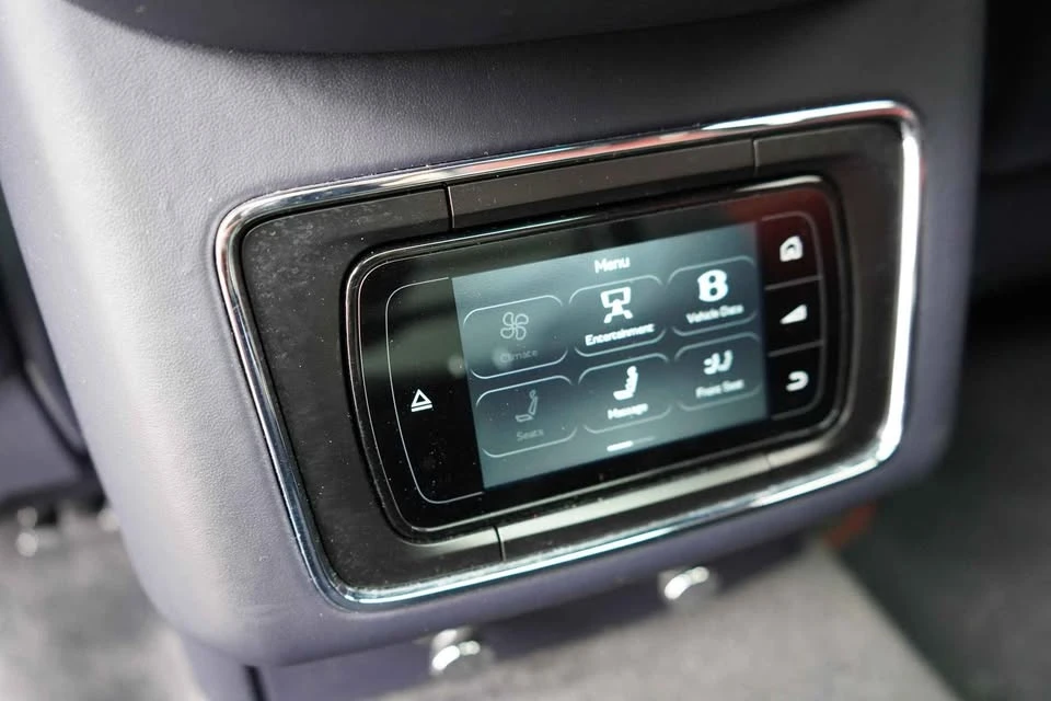 2018 Bentley Bentayga - Image 14 of 17