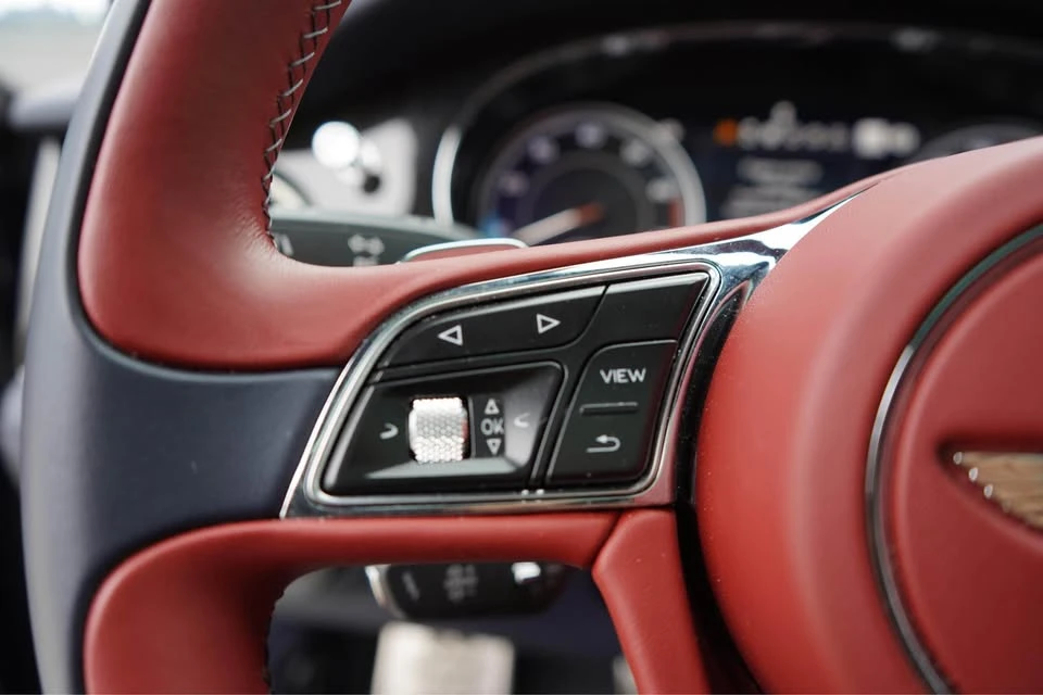 2018 Bentley Bentayga - Image 19 of 20