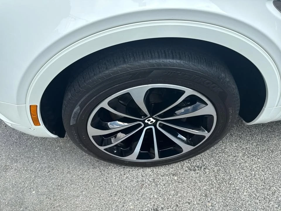 2018 Bentley Bentayga - Image 17 of 20