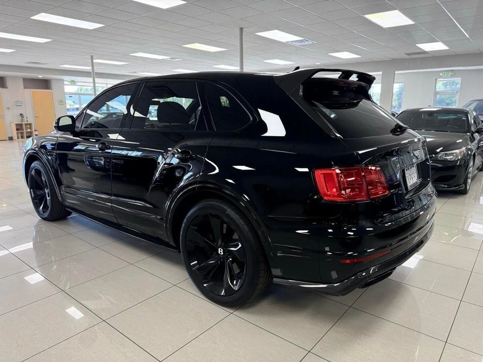 2018 Bentley Bentayga - Image 2 of 20