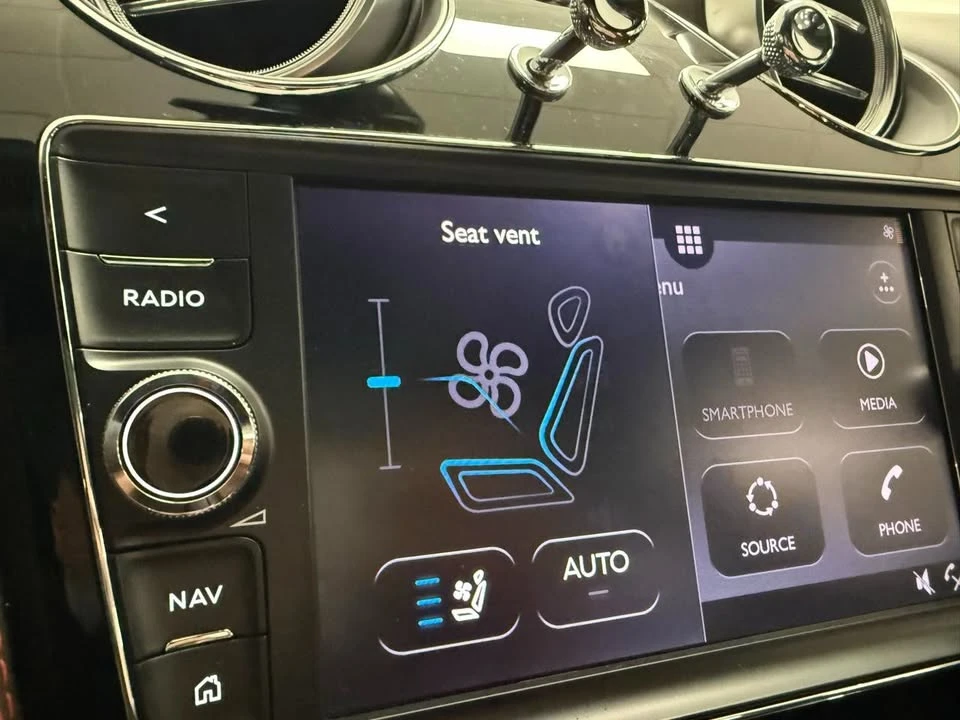 2018 Bentley Bentayga - Image 18 of 20