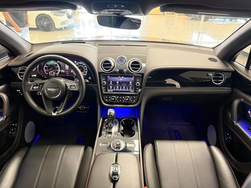 2018 Bentley Bentayga - Image 9 of 20