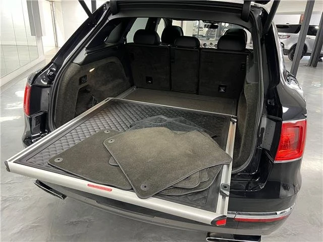 2018 Bentley Bentayga - Image 15 of 20