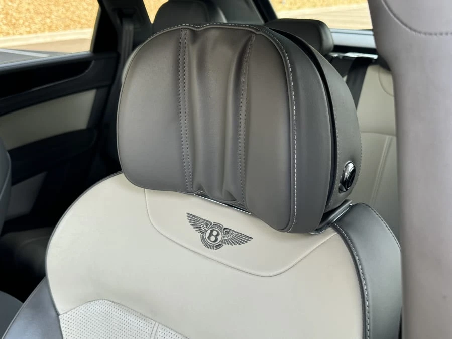 2018 Bentley Bentayga - Image 15 of 31
