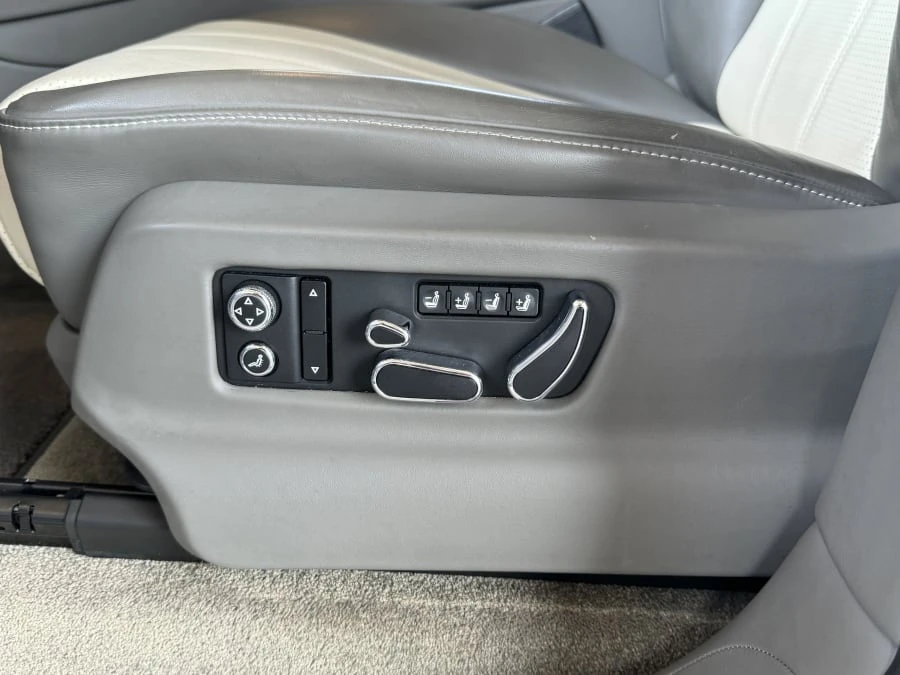 2018 Bentley Bentayga - Image 22 of 31