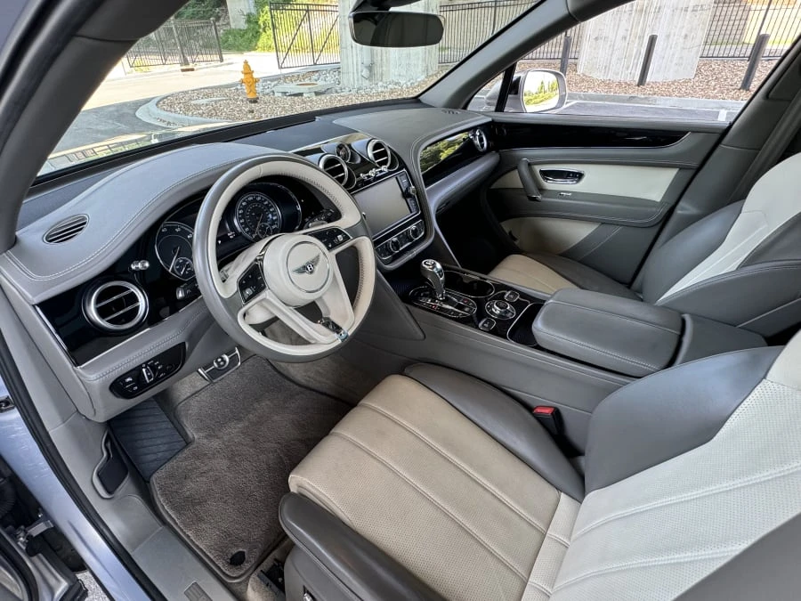 2018 Bentley Bentayga - Image 26 of 31