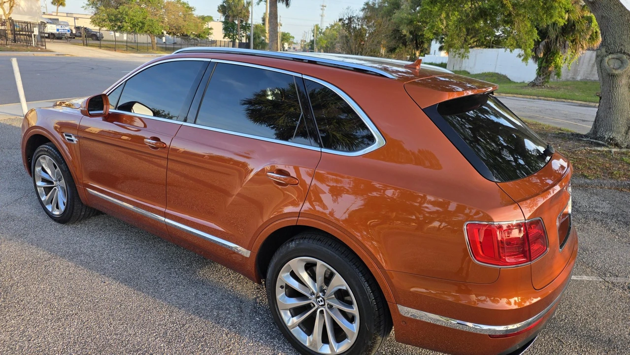 2018 Bentley Bentayga - Image 19 of 31
