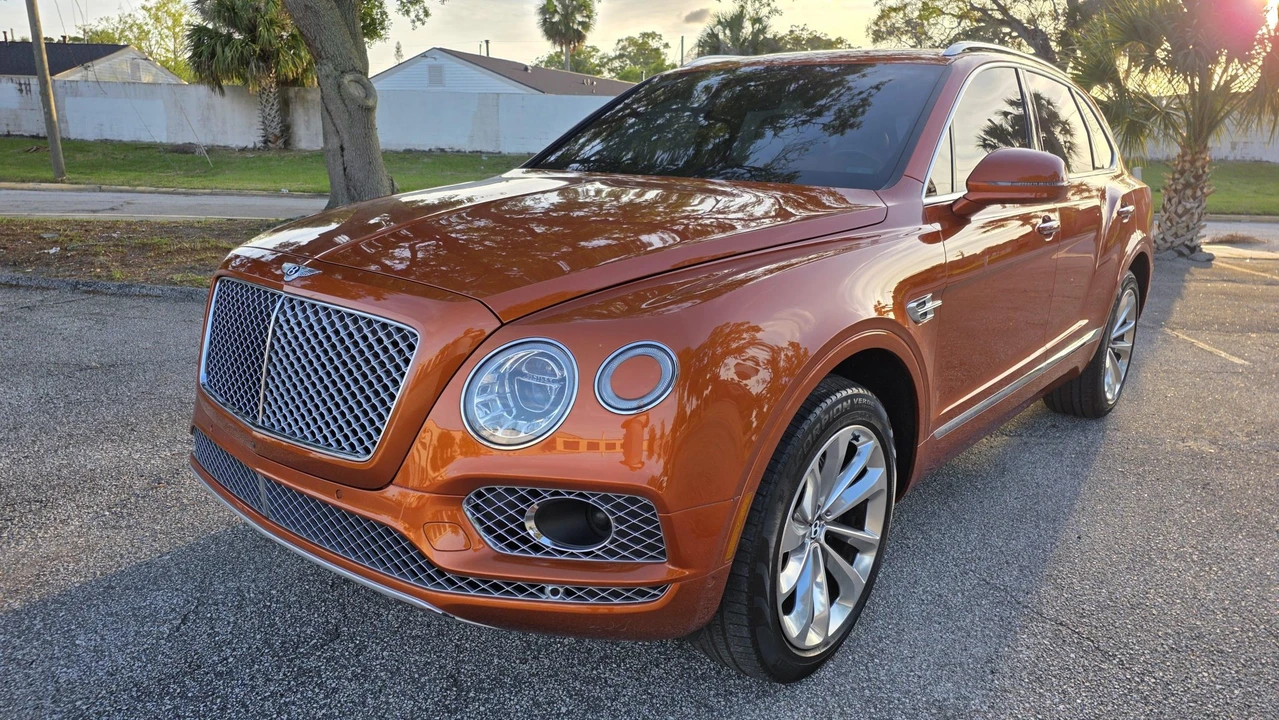 2018 Bentley Bentayga - Image 11 of 31