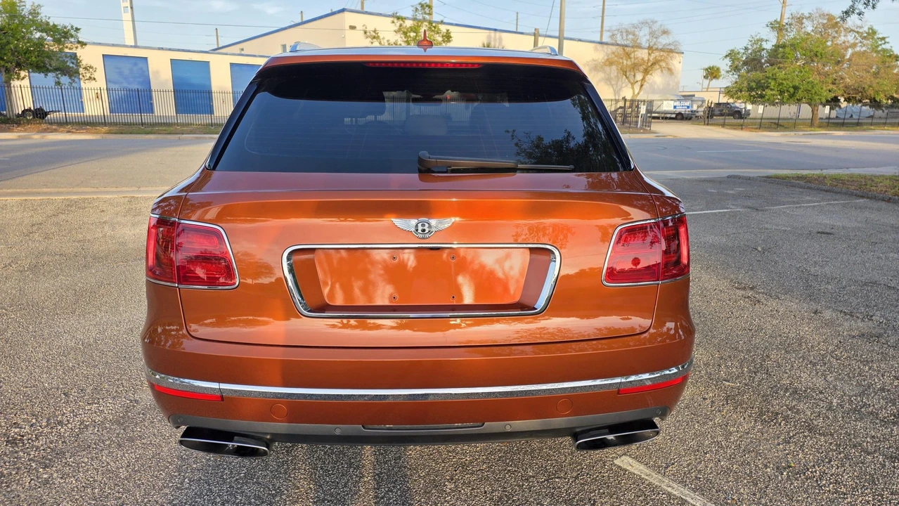 2018 Bentley Bentayga - Image 24 of 31
