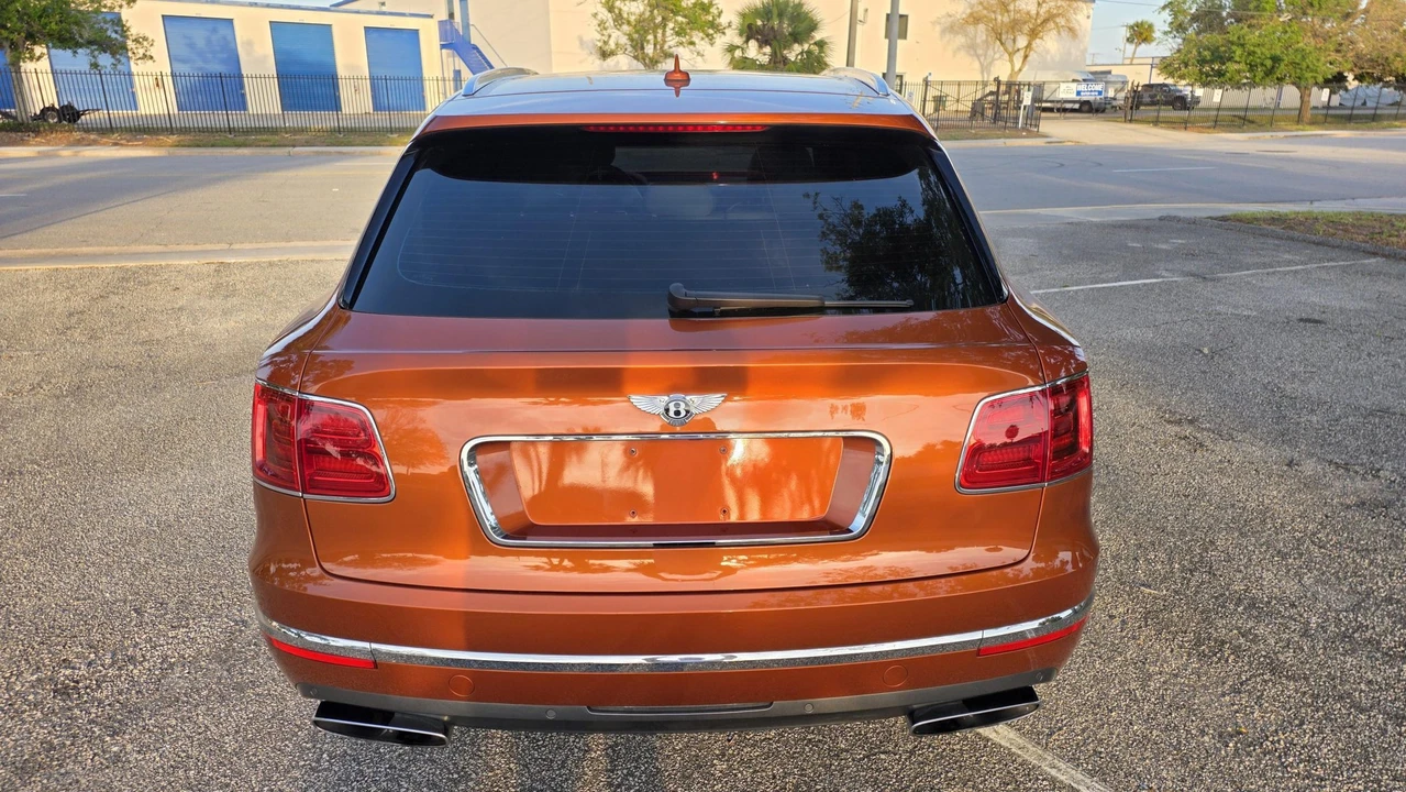 2018 Bentley Bentayga - Image 23 of 31