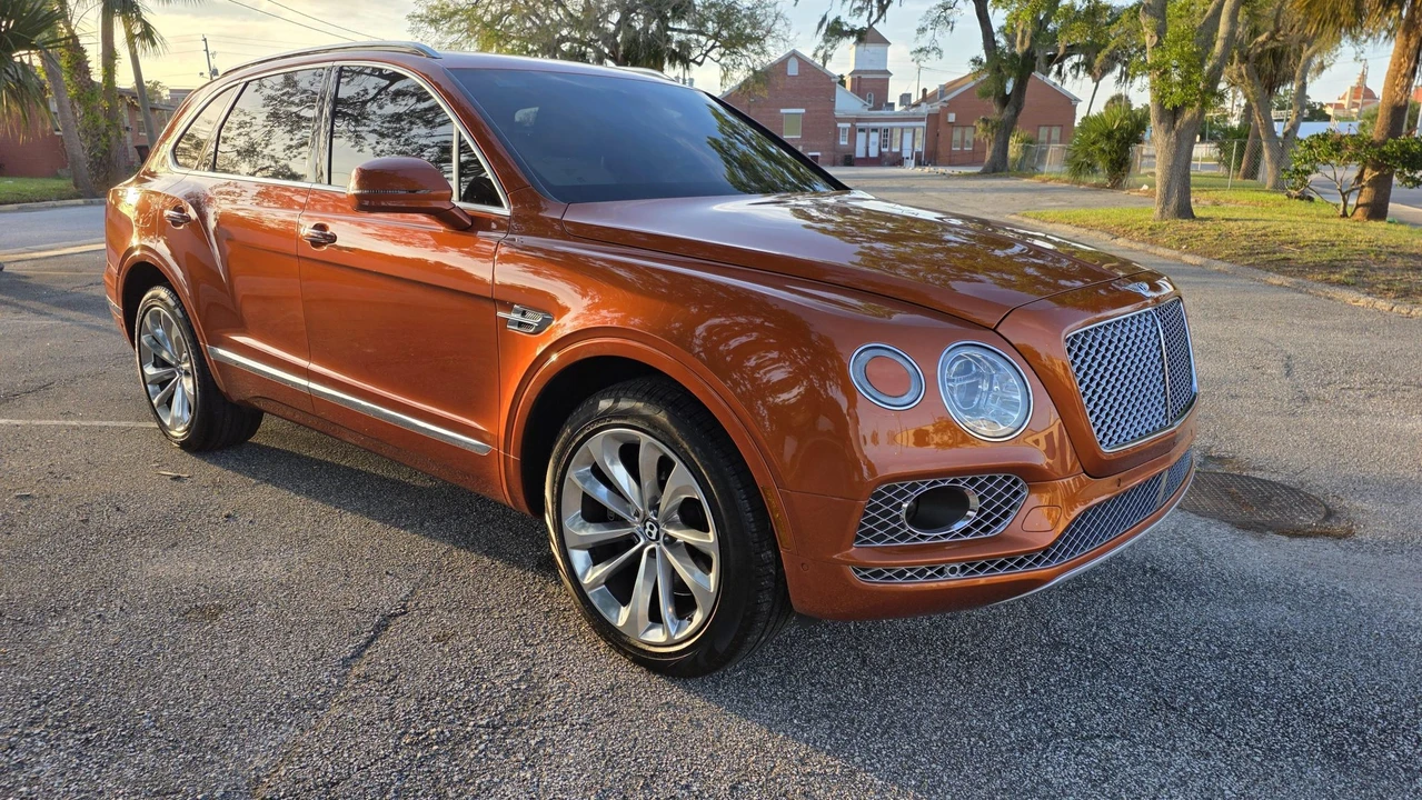 2018 Bentley Bentayga - Image 4 of 31