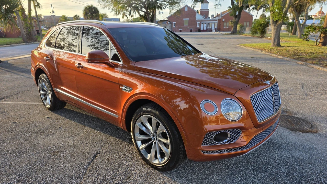 2018 Bentley Bentayga - Image 6 of 31