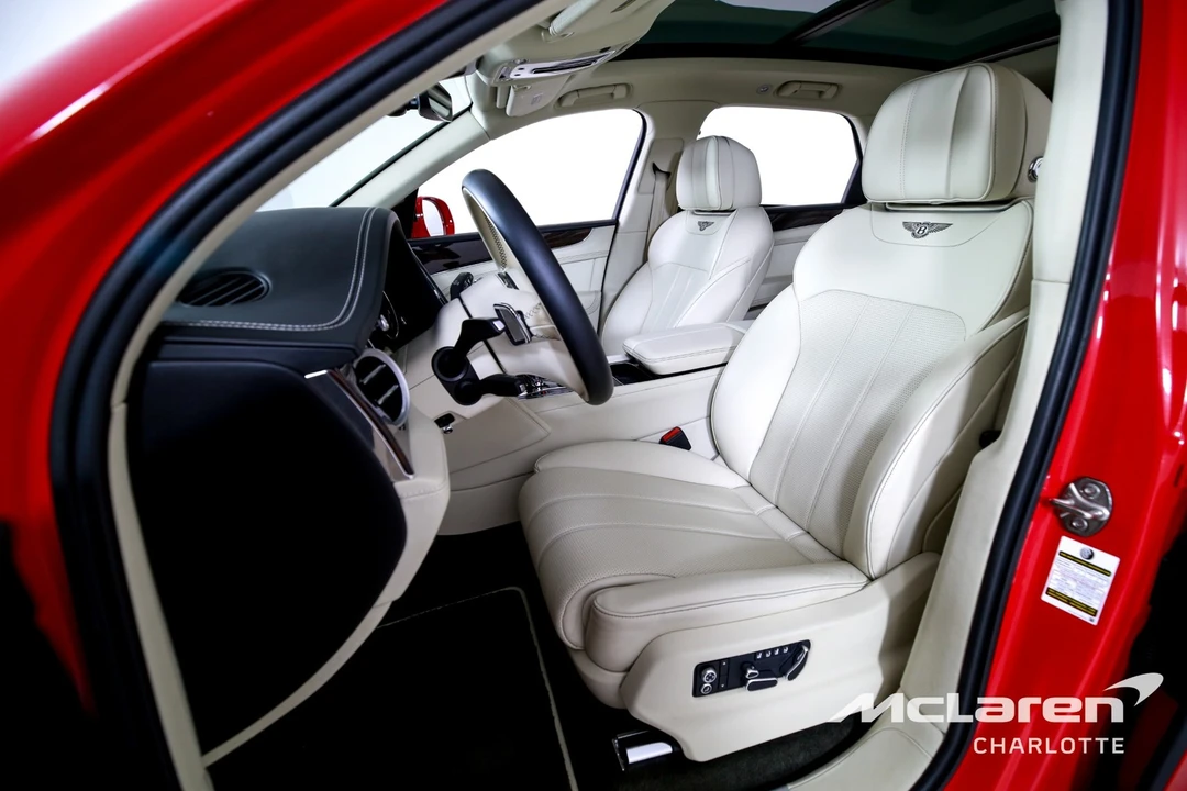 2018 Bentley Bentayga - Image 11 of 31
