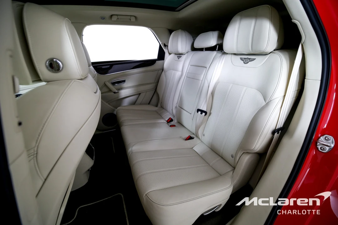 2018 Bentley Bentayga - Image 18 of 31