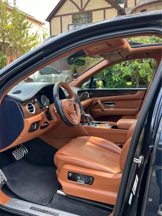 2018 Bentley Bentayga - Image 14 of 19