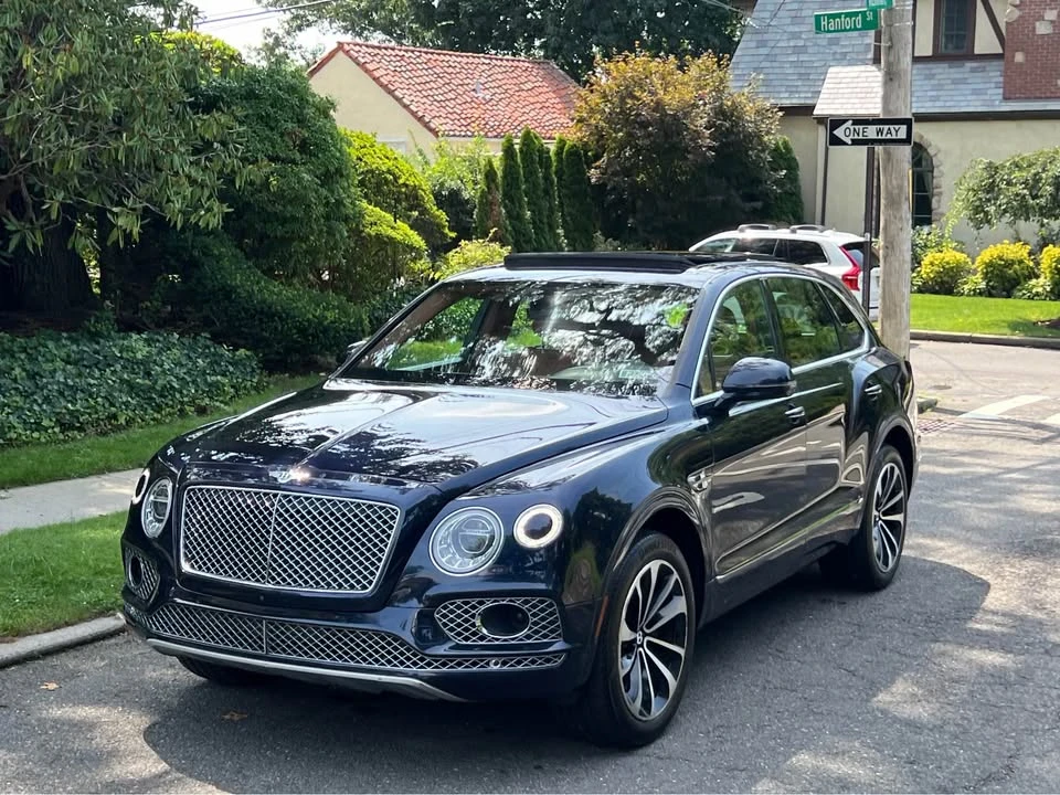 2018 Bentley Bentayga - Image 11 of 19