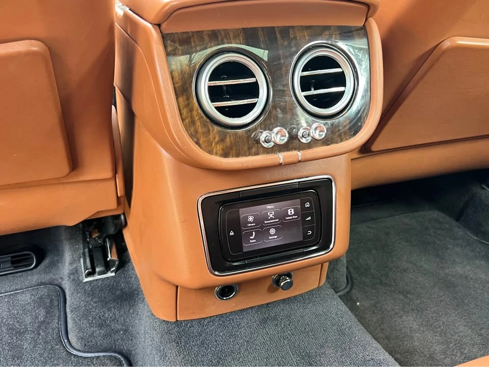 2018 Bentley Bentayga - Image 12 of 19