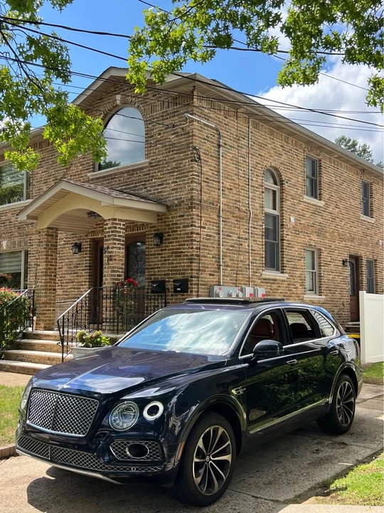 2018 Bentley Bentayga - Image 18 of 19
