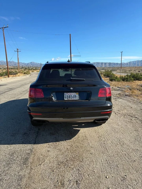 2018 Bentley Bentayga - Image 6 of 10