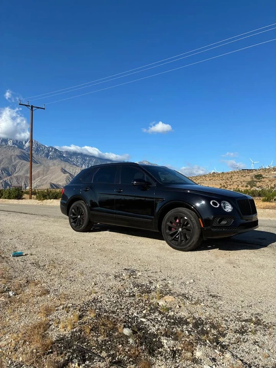 2018 Bentley Bentayga - Image 7 of 10