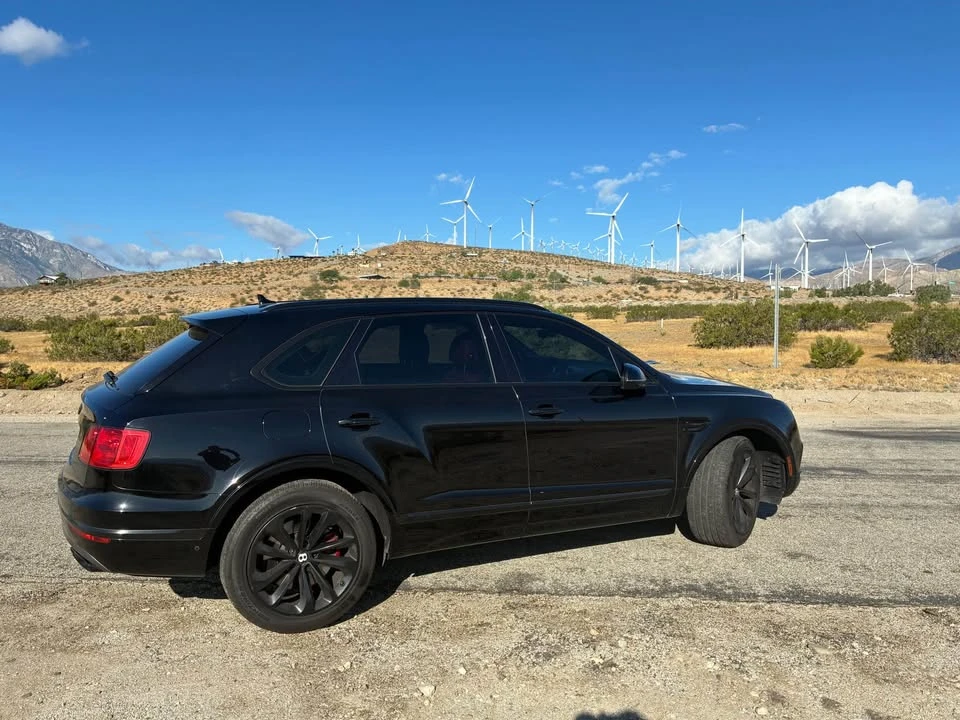 2018 Bentley Bentayga - Image 2 of 10