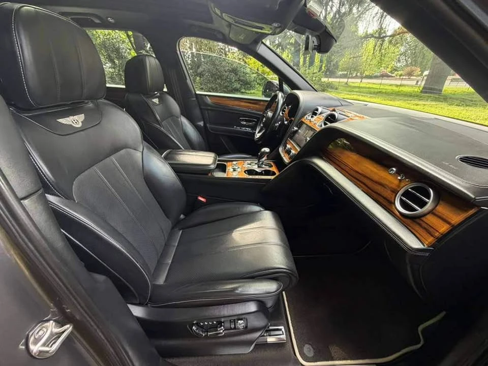 2018 Bentley Bentayga - Image 11 of 20