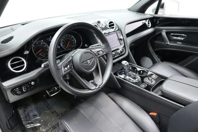 2018 Bentley Bentayga - Image 2 of 31